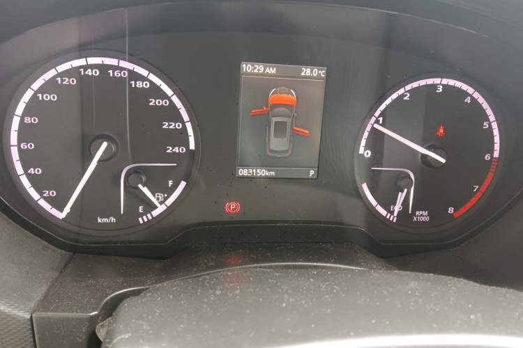 Used Qoros 5 2018 1.6T Automatic Prestige Model Odometer Close Up