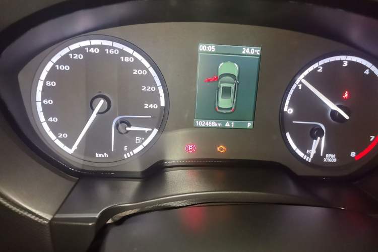 Used Qoros 5 2018 Revised Version 1.6T Automatic Leading Edition Odometer Close Up