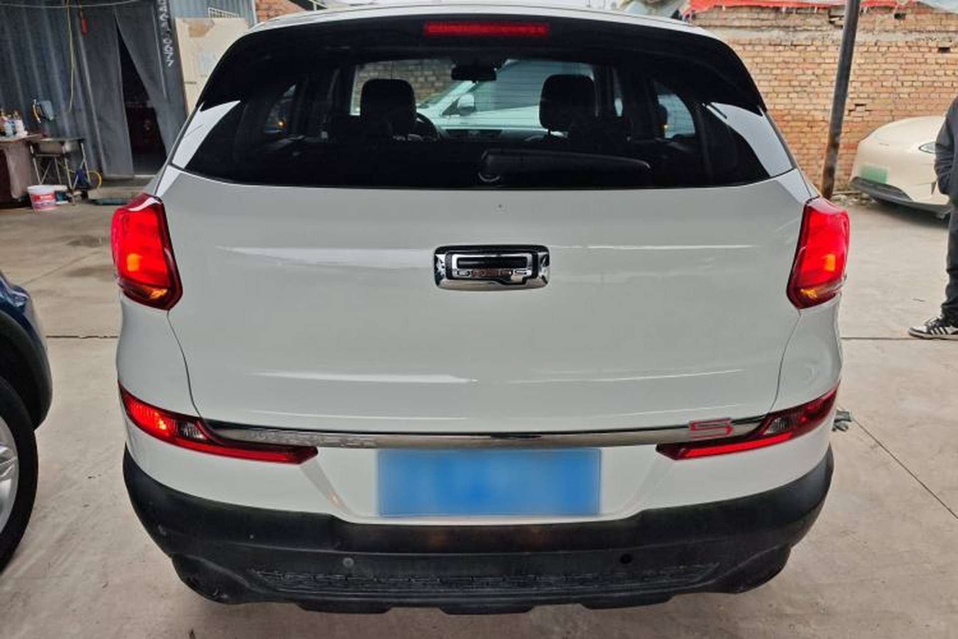 Used Qoros 5 2018 Revised Version 1.6T Automatic Leading Edition Rear