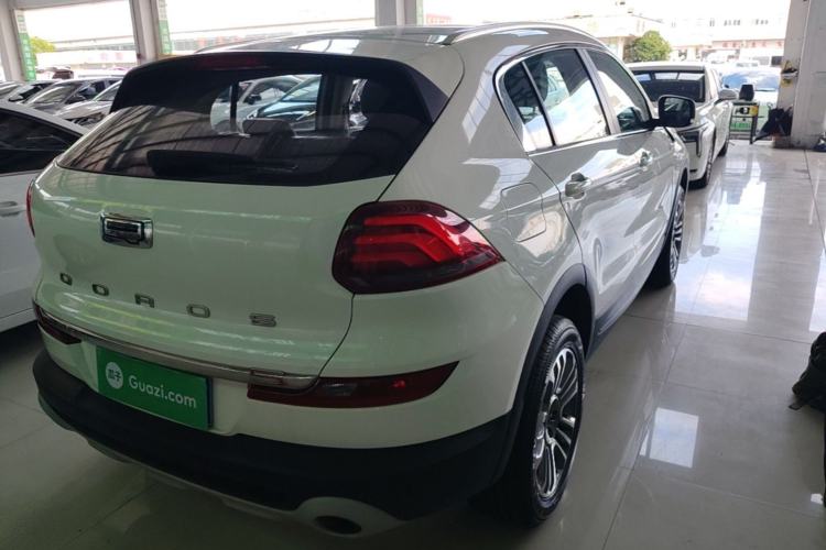 Used Qoros 5 2018 Revised 1.6T Automatic Luxury Version Rear Right 45 Deg