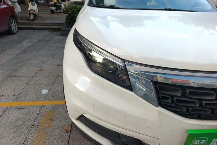 Used Qoros 5 2018 Revised Version 1.6T Automatic Leading Edition Right Front Headlight