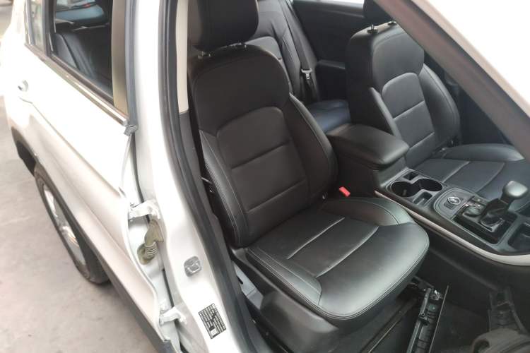 Used Qoros 5 2018 Revised Version 1.6T Automatic Leading Edition Right Front Seat