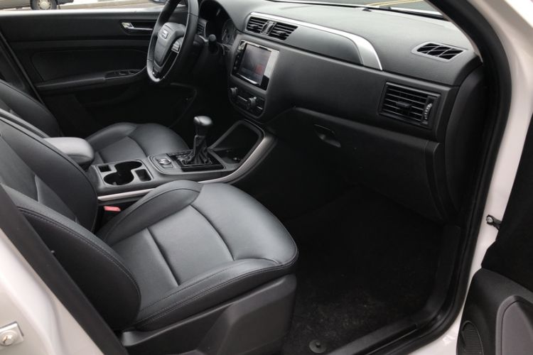 Used Qoros 5 2018 Revised Version 1.6T Automatic Leading Edition Right Front Seat
