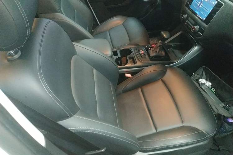 Used Qoros 5 2018 Revised Version 1.6T Automatic Leading Edition Right Front Seat