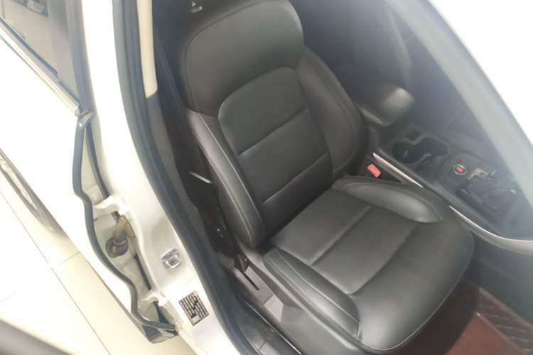 Used Qoros 5 2018 Revised Version 1.6T Automatic Leading Edition Right Front Seat