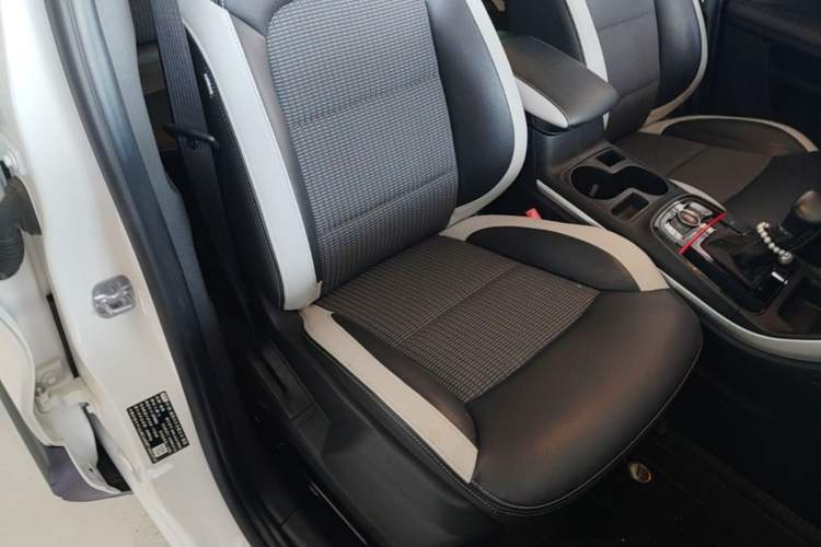 Used Qoros 5 2018 Revised 1.6T Automatic Luxury Version Right Front Seat