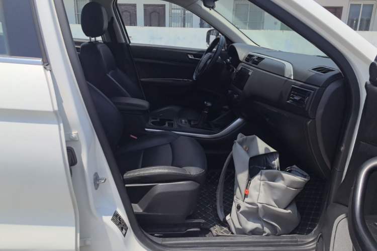 Used Qoros 5 2018 Revised Version 1.6T Automatic Leading Edition Right Front Seat