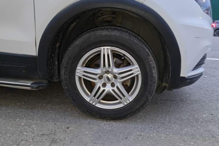 Used Qoros 5 2018 Revised Version 1.6T Automatic Leading Edition Right Front Wheel Hub