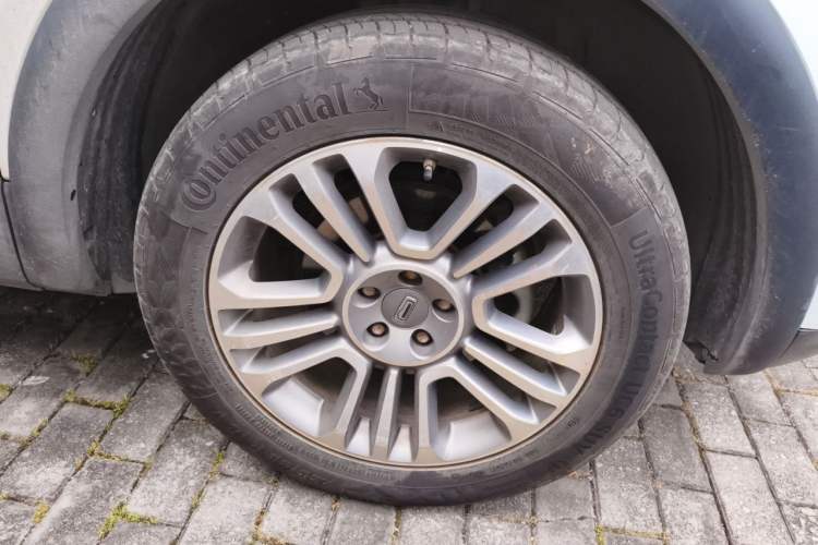 Used Qoros 5 2018 Revised 1.6T Automatic Luxury Version Right Front Wheel Hub