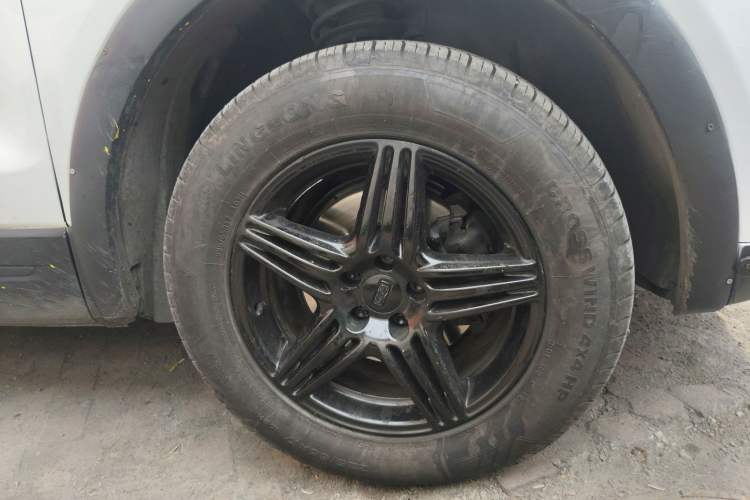 Used Qoros 5 2018 Revised Version 1.6T Automatic Leading Edition Right Front Wheel Hub