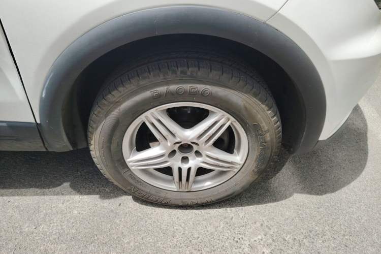 Used Qoros 5 2018 Revised Version 1.6T Automatic Leading Edition Right Front Wheel Hub