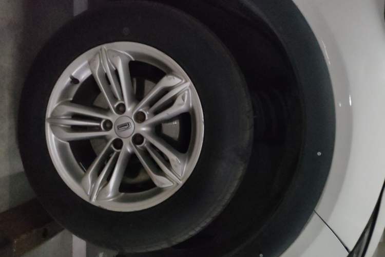 Used Qoros 5 2018 Revised Version 1.6T Automatic Leading Edition Right Front Wheel Hub