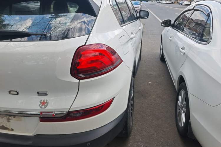 Used Qoros 5 2018 Revised 1.6T Automatic Luxury Version Right Rear Taillight