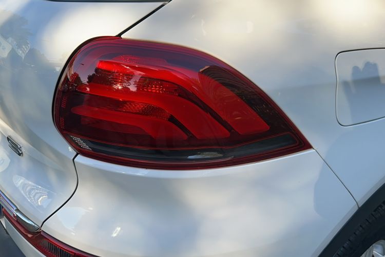 Used Qoros 5 2018 Revised Version 1.6T Automatic Leading Edition Right Rear Taillight