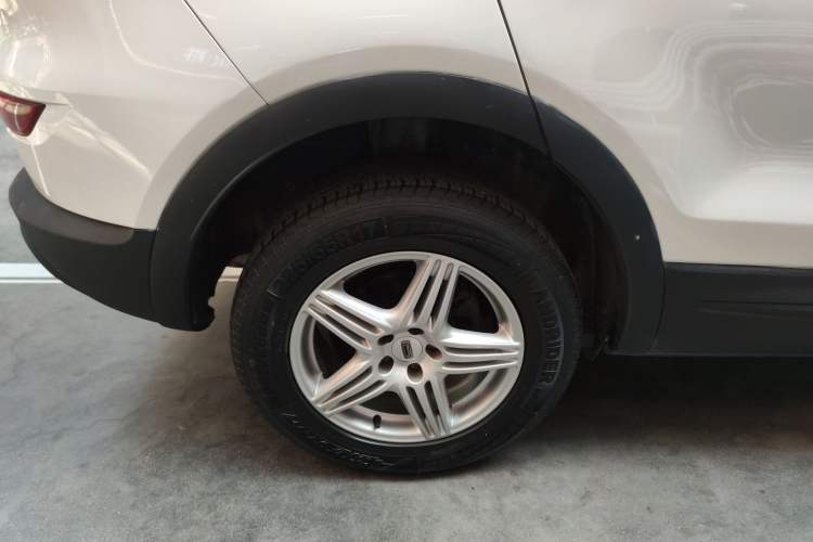 Used Qoros 5 2018 Revised Version 1.6T Automatic Leading Edition Right Rear Wheel Hub