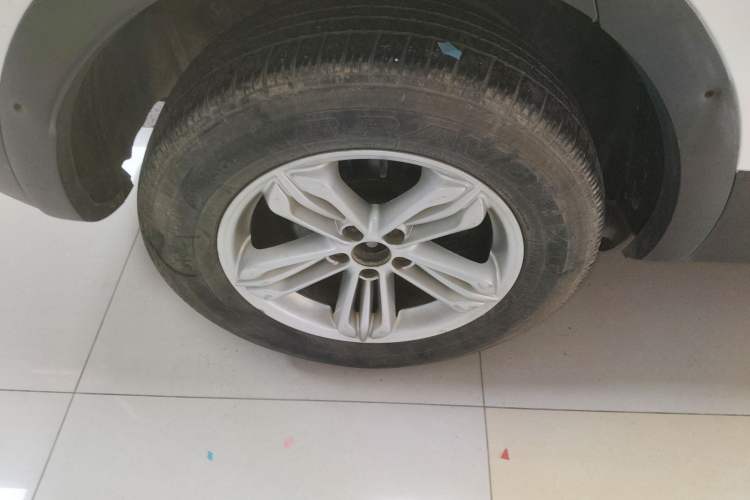 Used Qoros 5 2018 Revised Version 1.6T Automatic Leading Edition Right Rear Wheel Hub