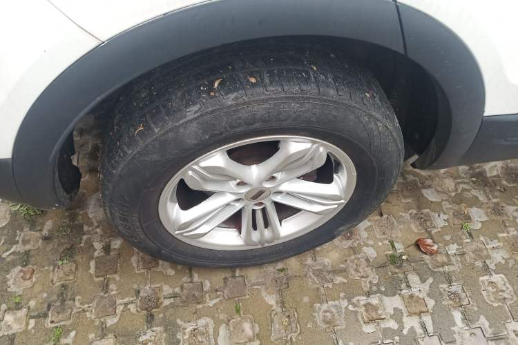 Used Qoros 5 2018 Revised Version 1.6T Automatic Leading Edition Right Rear Wheel Hub