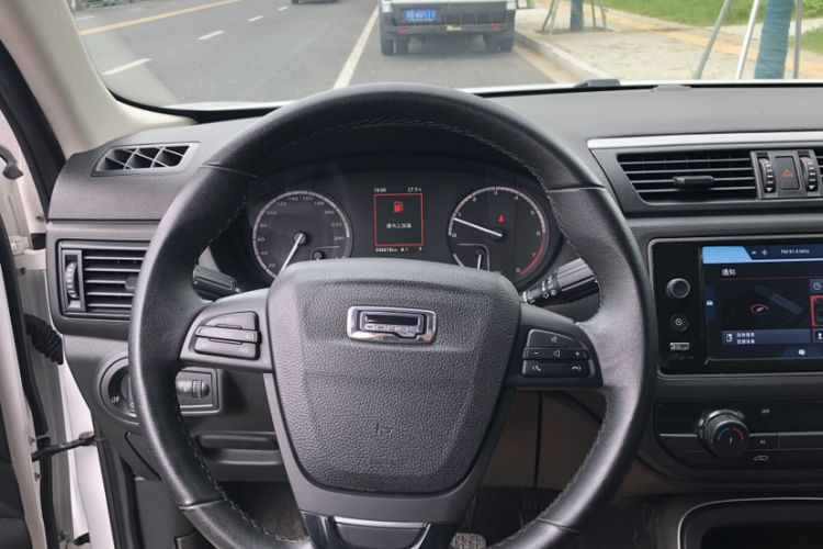 Used Qoros 5 2018 Revised Version 1.6T Automatic Leading Edition Steering Wheel