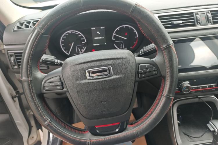 Used Qoros 5 2018 Revised 1.6T Automatic Luxury Version Steering Wheel