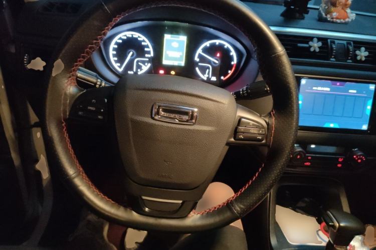 Used Qoros 5 2018 Revised Version 1.6T Automatic Leading Edition Steering Wheel