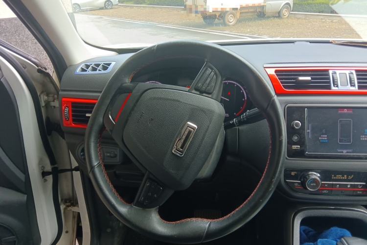 Used Qoros 5 2018 1.6T Automatic Prestige Model Steering Wheel
