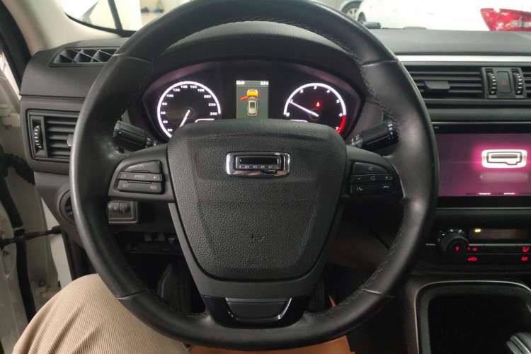 Used Qoros 5 2018 Revised Version 1.6T Automatic Leading Edition Steering Wheel