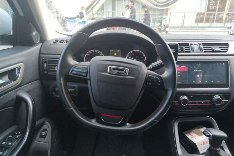 Used Qoros 5 2018 Revised 1.6T Automatic Luxury Version Steering Wheel
