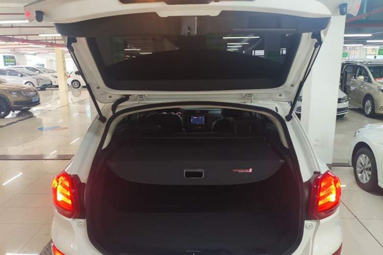 Used Qoros 5 2018 Revised Version 1.6T Automatic Leading Edition Trunk