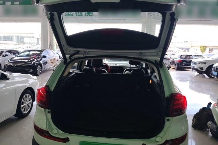 Used Qoros 5 2018 Revised 1.6T Automatic Luxury Version Trunk