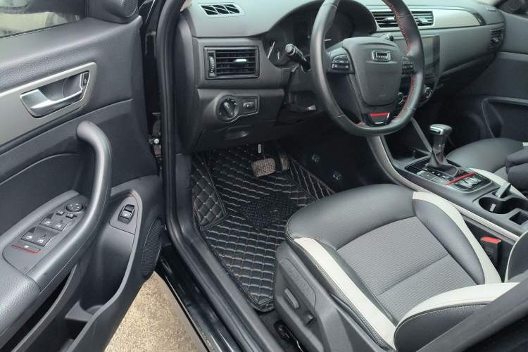 Used Qoros 5 2019 1.6T Automatic Zhiyun Connect (AliOS) Edition Prestige Model Driver Seat