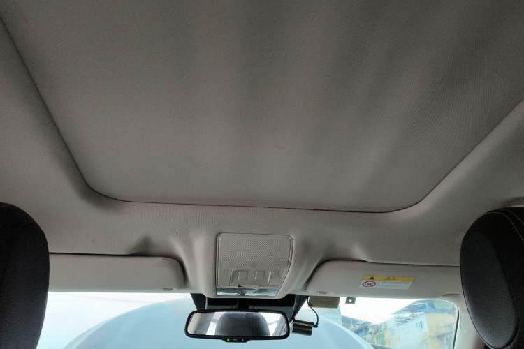 Used Qoros 5 2019 1.6T Automatic Zhiyun Connect (AliOS) Edition Prestige Model Headliner