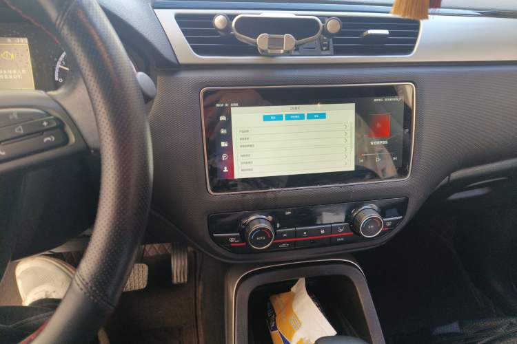 Used Qoros 5 2019 1.6T Automatic Zhiyun Connect (AliOS) Edition Prestige Model Audio And AC Panel