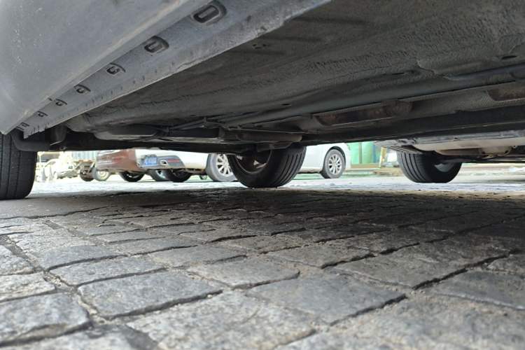 Used Qoros 5 2019 1.6T Automatic Zhiyun Connect (AliOS) Edition Prestige Model Chassis Front Right