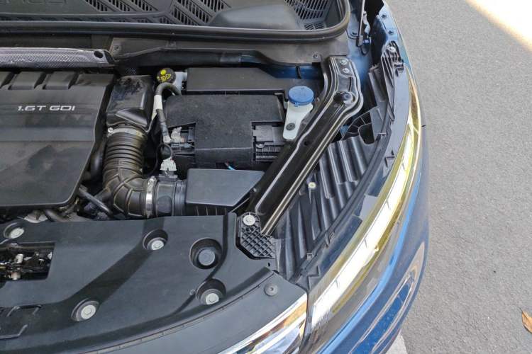 Used Qoros 5 2019 Qoros 5S 1.6 TGDI Leading Model Engine Bay Left