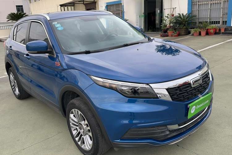 Used Qoros 5 2019 1.6T Automatic Zhiyun Connect (AliOS) Edition Prestige Model Front Right 45 Deg