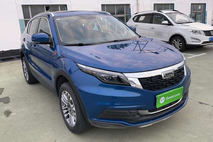 Used Qoros 5 2019 1.6T Automatic Zhiyun Connect (AliOS) Edition Prestige Model Front Right 45 Deg