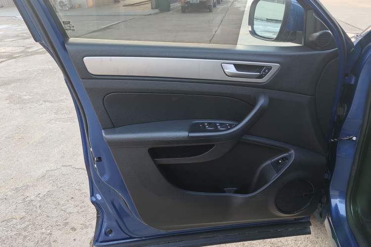 Used Qoros 5 2019 Qoros 5S 1.6 TGDI Prestige Model Interior 10