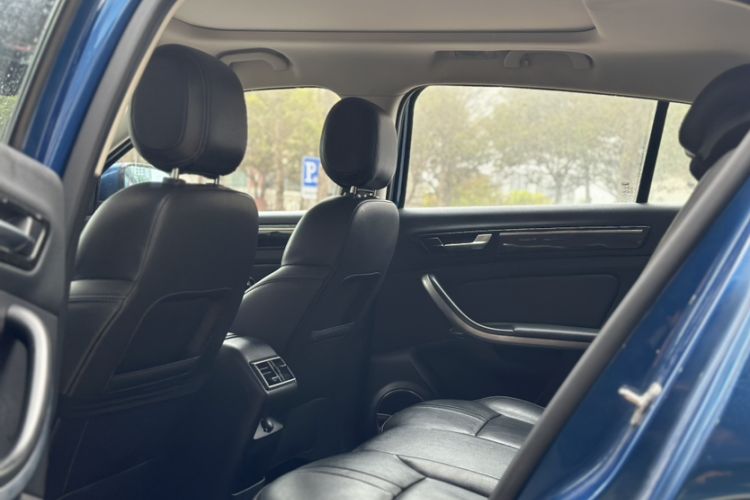Used Qoros 5 2019 1.6T Automatic Zhiyun Connect (AliOS) Flagship Edition Interior 3
