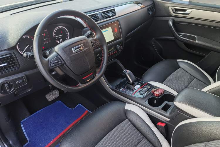 Used Qoros 5 2019 Qoros 5S 1.6 TGDI Prestige Model Interior 6
