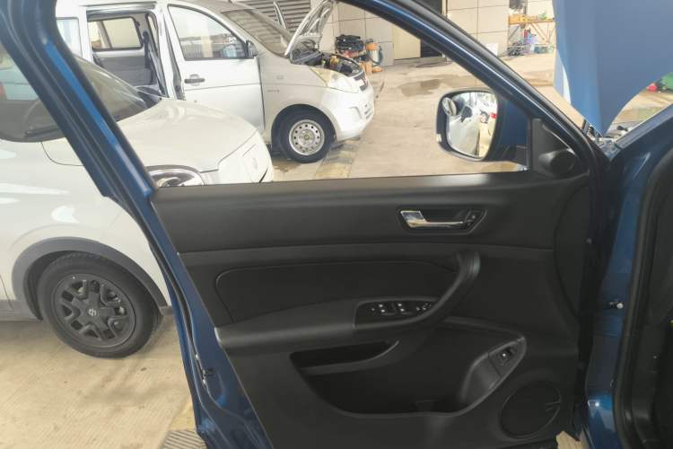 Used Qoros 5 2019 Qoros 5S 1.6 TGDI Leading Model Left Front Door Interior