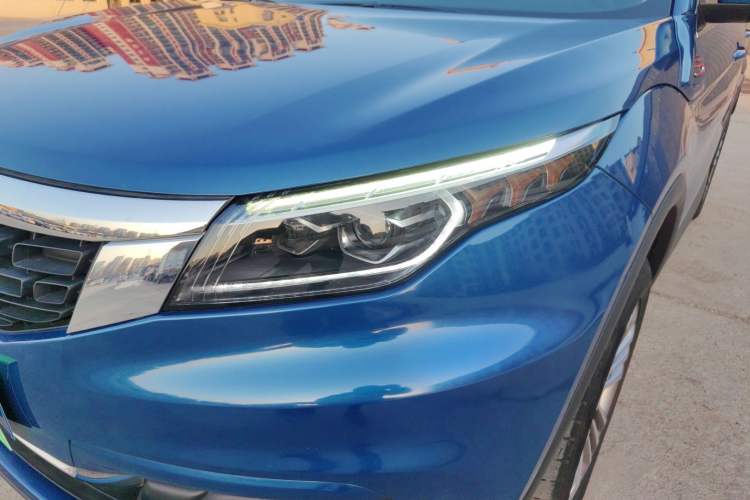 Used Qoros 5 2019 Qoros 5S 1.6 TGDI Prestige Model Left Front Headlight