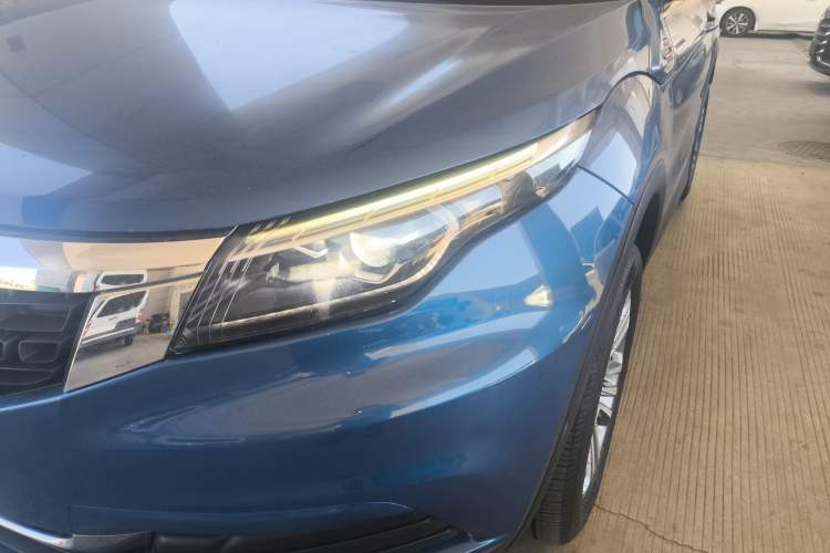 Used Qoros 5 2019 1.6T Automatic Zhiyun Connect (AliOS) Edition Prestige Model Left Front Headlight