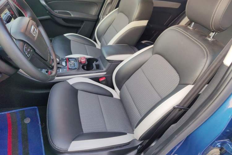 Used Qoros 5 2019 Qoros 5S 1.6 TGDI Prestige Model Left Front Seat