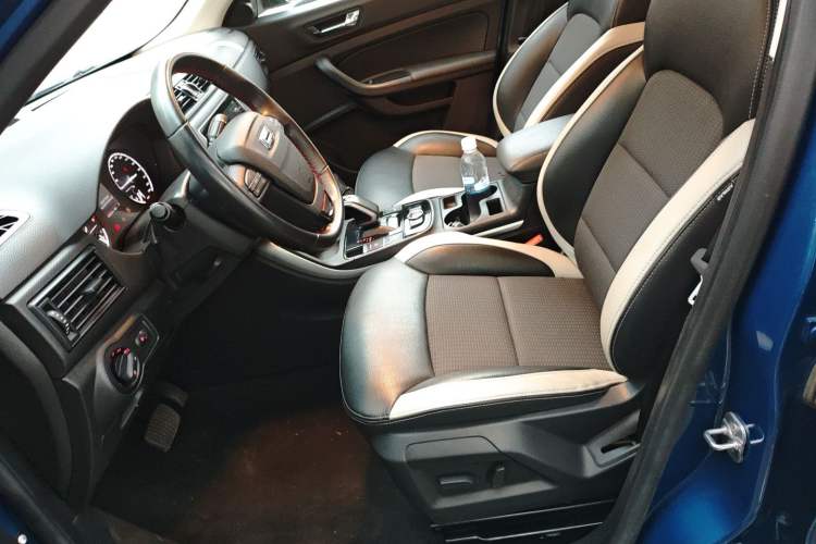 Used Qoros 5 2019 Qoros 5S 1.6 TGDI Leading Model Left Front Seat