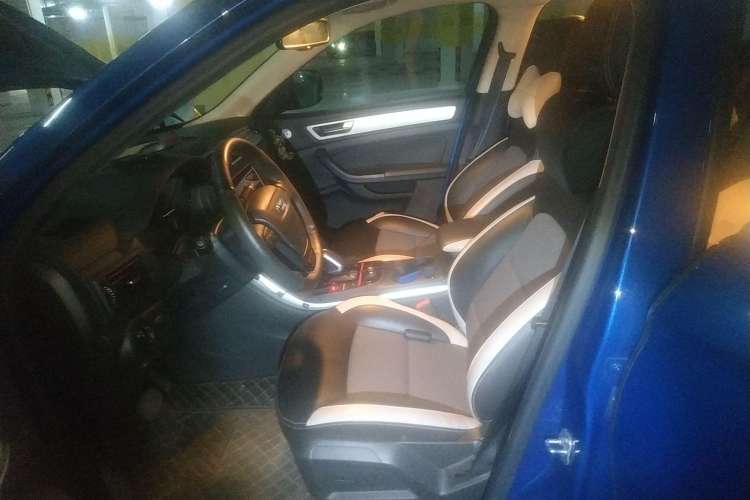 Used Qoros 5 2019 Qoros 5S 1.6 TGDI Prestige Model Left Front Seat