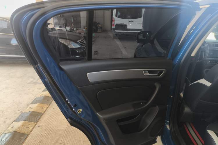 Used Qoros 5 2019 1.6T Automatic Zhiyun Connect (AliOS) Edition Prestige Model Left Rear Door Interior