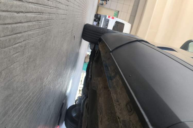 Used Qoros 5 2019 1.6T Automatic Zhiyun Connect (AliOS) Edition Prestige Model Left Side Sill