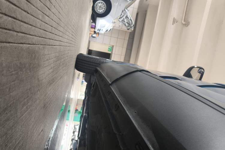 Used Qoros 5 2019 Qoros 5S 1.6 TGDI Leading Model Left Side Sill
