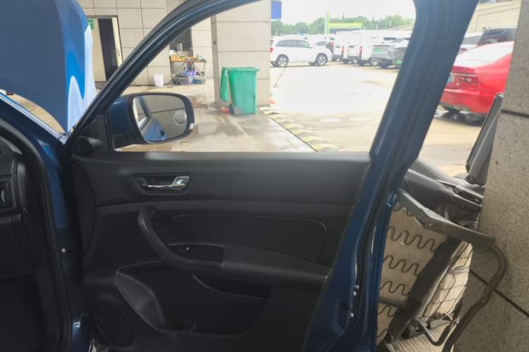 Used Qoros 5 2019 Qoros 5S 1.6 TGDI Leading Model Right Front Door Interior