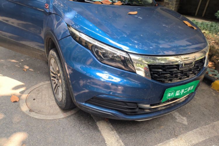 Used Qoros 5 2019 Qoros 5S 1.6 TGDI Prestige Model Right Front Headlight